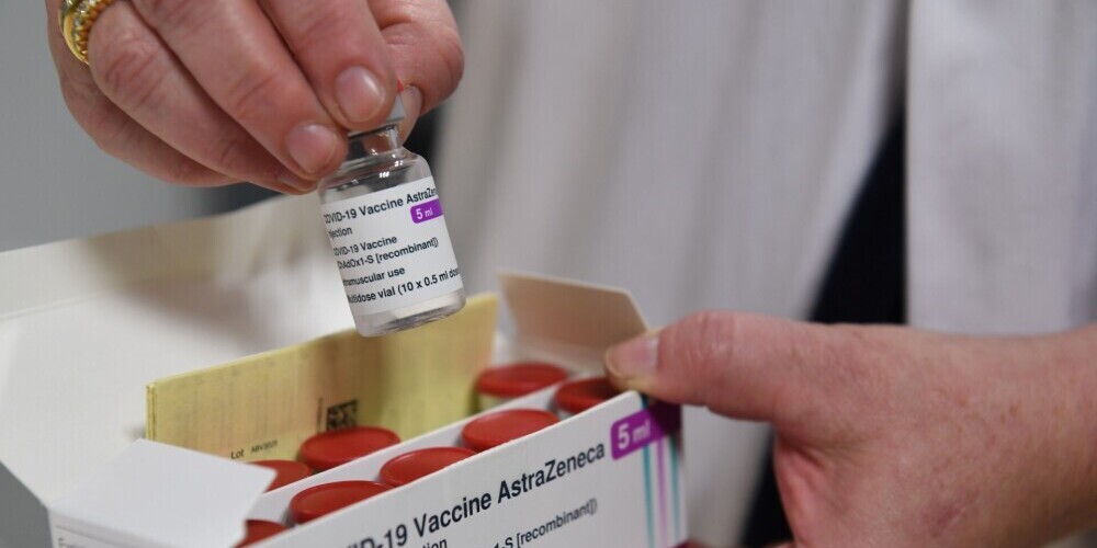 В Латвию доставлены первые 7200 доз вакцины AstraZeneca против Covid-19