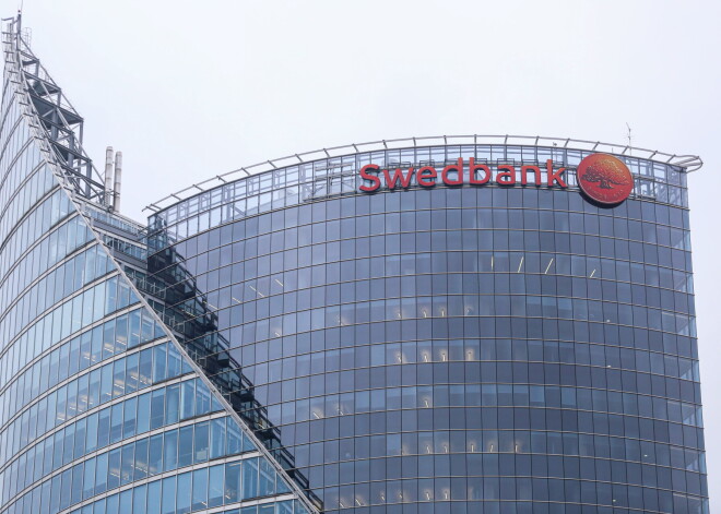 Мошенники присылают латвийцам письма якобы от Swedbank