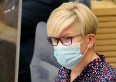 Lietuvas sabiedrība tiks sapotēta ar vakcīnām, kuras ražotas "transatlantiskās partnerības valstīs", uzsvēra Lietuvas premjerministre Ingrīda Šimonīte.