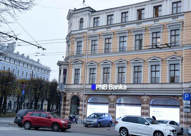 "PNB Banka" pēc maksātnespējas izpārdod tās iespaidīgos īpašumus: ekskluzīvs dzīvoklis klusajā centrā, ēka pie Brīvības pieminekļa...