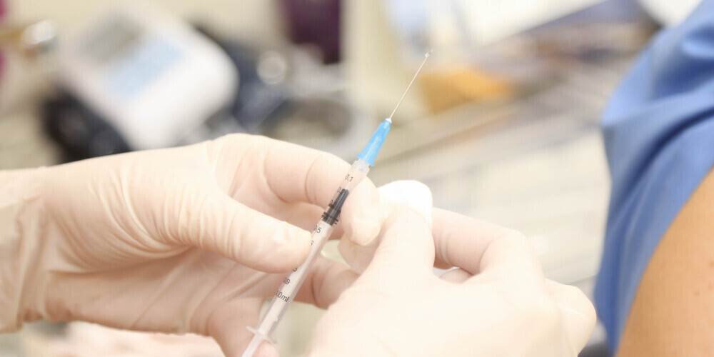 Заявки на вакцинацию от Covid-19 подали более 90 000 человек