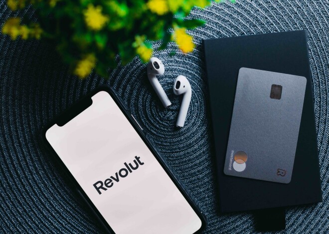 "Revolut" uzsāk darbību Latvijā kā banka. Ko tas nozīmē klientiem?