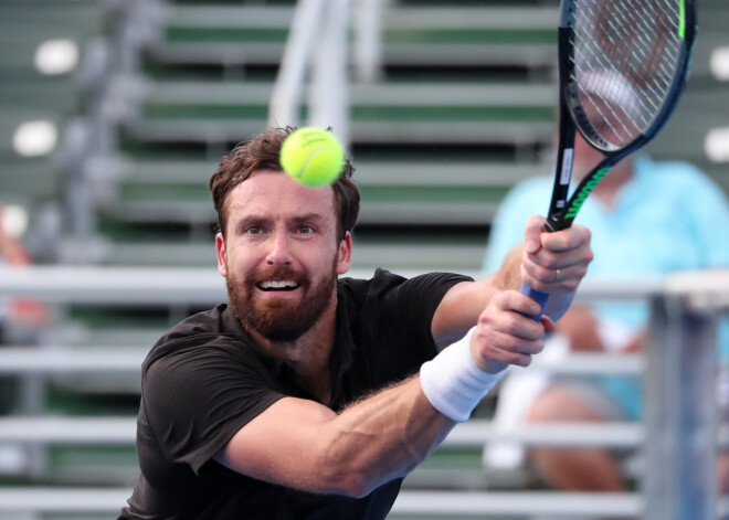 Ernests Gulbis pārtraucis 10 zaudējumu sēriju