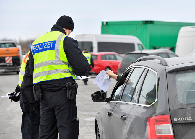 Vācija līdz martam pagarinās ierobežojumus ieceļošanai no riska zonām