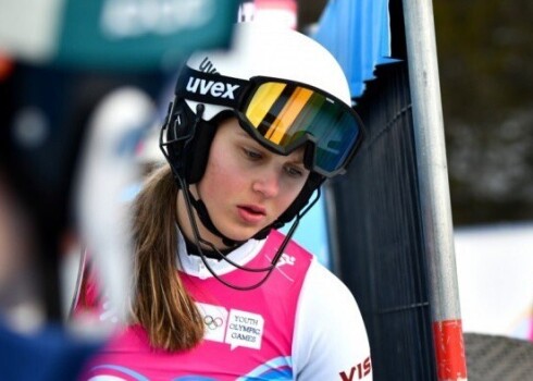 Latvijas slēpotājas starp atpalicējām pasaules čempionāta sacensībās milzu slalomā