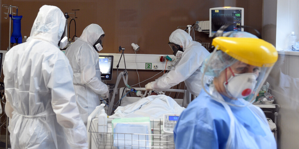 Количество больничных пациентов с Covid-19 впервые с декабря упало до менее 800