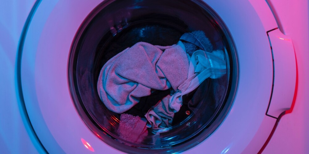 Ребенок залез в стиральную машину и умер