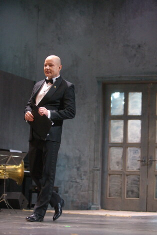 Kāpšana uz skatuves aktierim allaž bijusi motivācija turēt sevi formā.