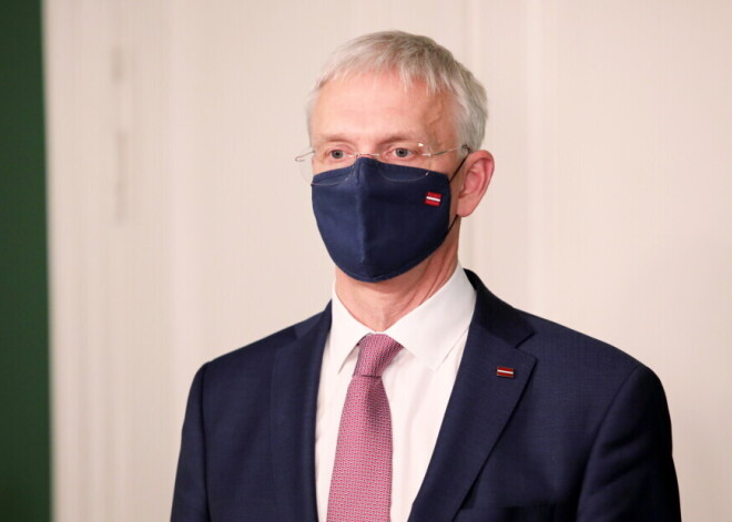 Мы стоим на пороге ужасного цунами? Через месяц британский штамм Covid-19 будет доминиирующим в Латвии