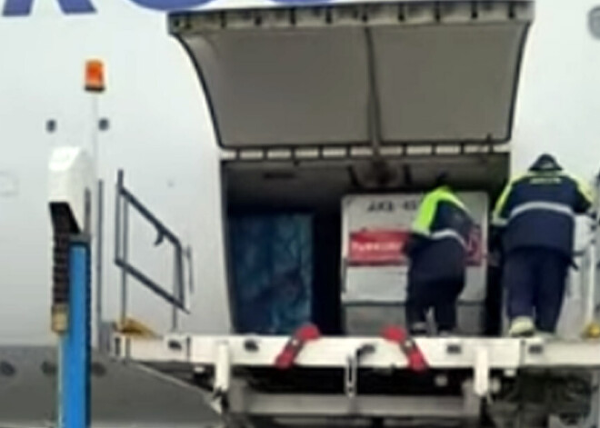 Ukraina saņēmusi pirmo Covid-19 vakcīnu partiju