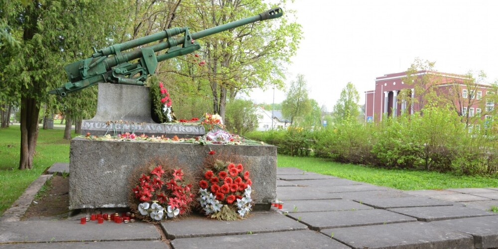 Jēkabpilī nozagtā lielgabala nosaukumā bija iešifrēts Staļina vārds, tas bija 2. pasaules kara padomju artilērijas simbols