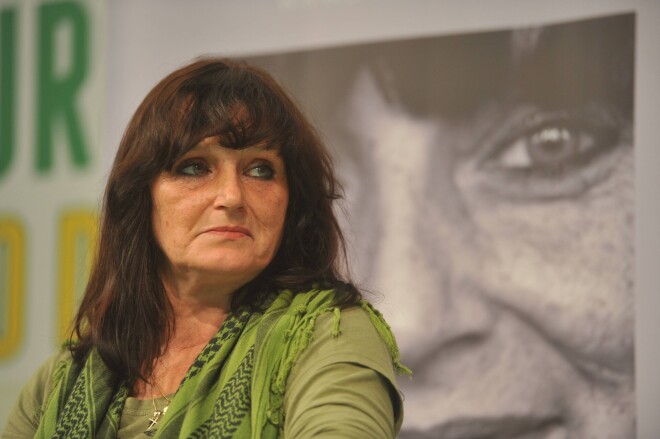 Kristiāne F - sieviete, kuras jaunības notikumos balstīta kulta grāmata.