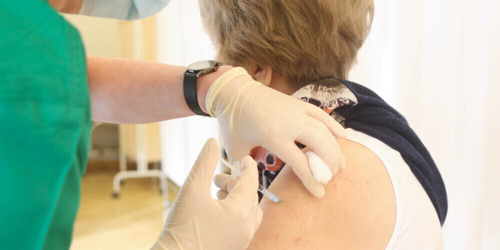 На этой неделе в Латвии против Covid-19 вакцинированы более 8500 пенсионеров