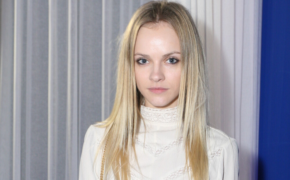 Latvian supermodel Ginta Lapiņa announces that she is in her mother’s hopes