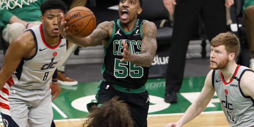 Bertāns zaudējumā pret "Celtics" gūst 20 punktus