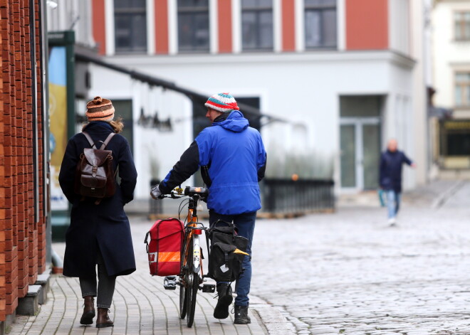 SPKC: "Nedrīkstam ļaut Covid-19 trešajam vilnim Latvijā ieskrieties"