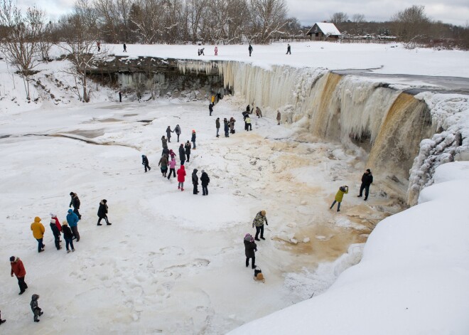 Covid-19: situācija ir izgājusi ārpus kontroles, atzīst Igaunijas amatpersonas
