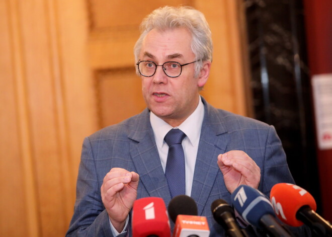 Covid-19 britu variants Latvijā sekmē to, ka vairāk sāk inficēties ģimenēs