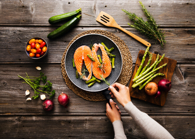 43 lietotas skārdenes pārtop jaunā pannā