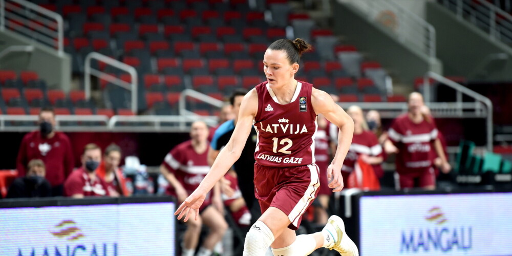 Intrigas Latvijas sieviešu basketbolā: Šteinberga aicina treneri Zībartu “būt vienreiz par veci”
