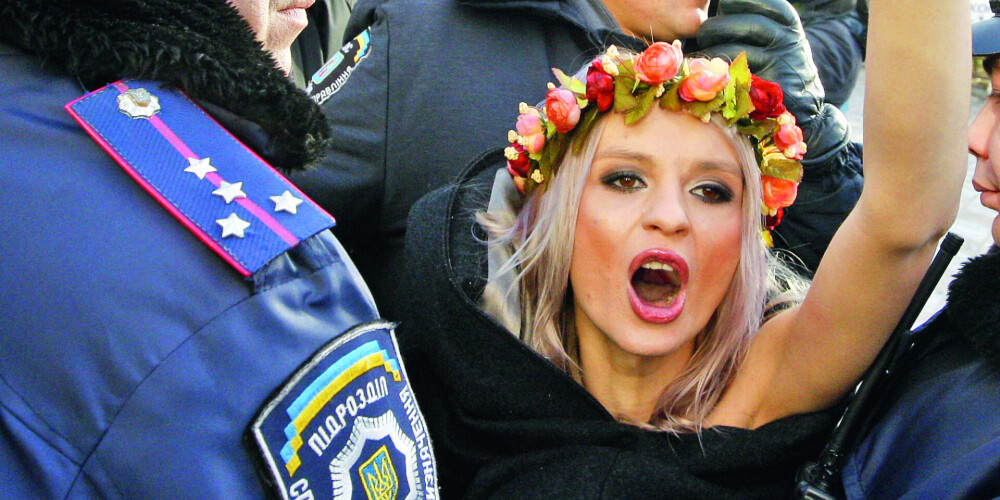 "Только не дайте им раздеться!" Интервью основательницы движения FEMEN