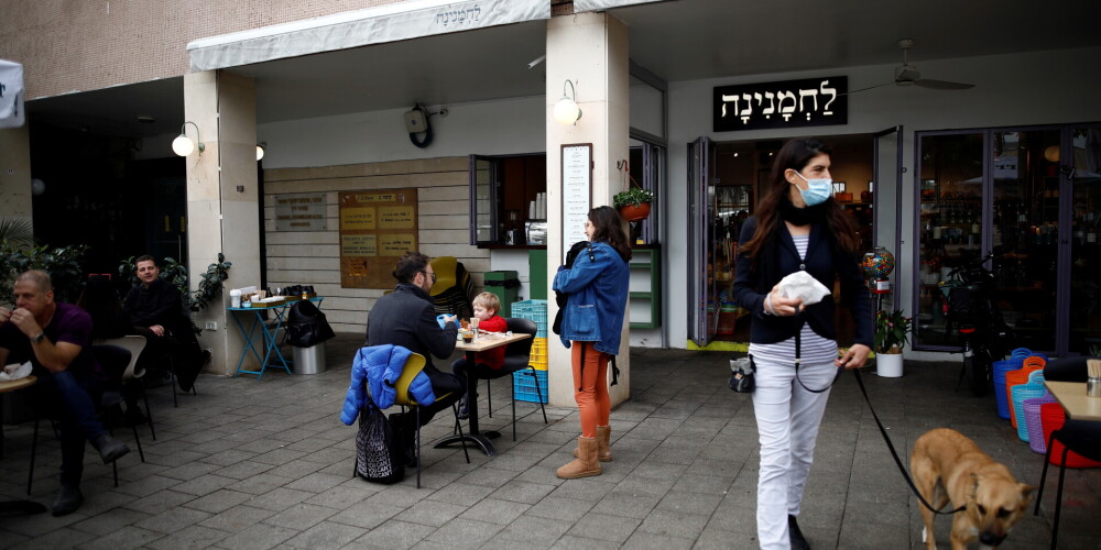 Izraēlā atveras restorāni; apmeklētājiem ar "zaļajām pasēm" būs priekšrocības