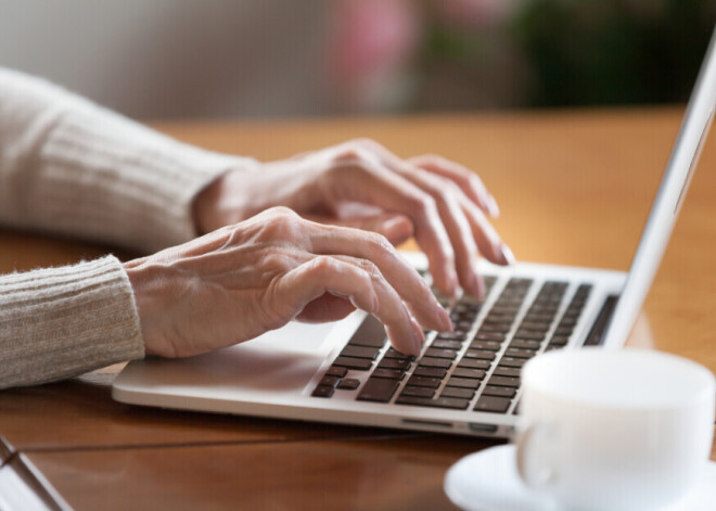 Латвийцы, не зная свои права, в прошлом году "подарили" государству 11 млн евро