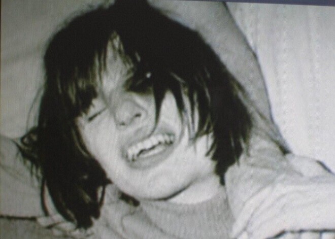 Одержимая дьяволом стала героиней фильма ужасов, но в действительности ее жизнь была куда страшнее