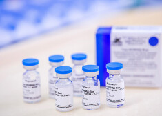 Эксперт: Россия и Китай используют вакцины от Covid-19 для усиления своего влияния