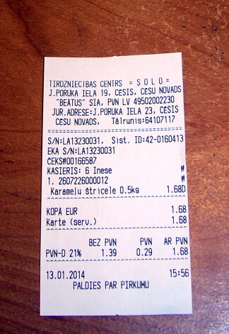 Par tintes daudzumu uz papīra uztraukties nevajagot, to visu mierīgi var šķirot. Šādi atkritumi un arī glancētie žurnāli visbiežāk pārtop olu bretēs vai tualetes papīrā.