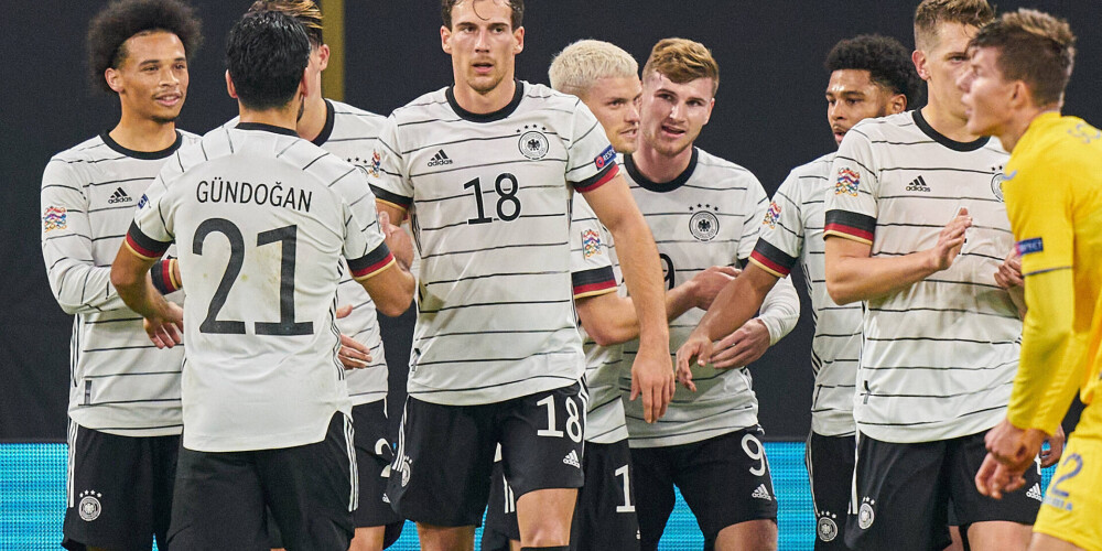 Eiropas čempionāts futbolā (pazīstams arī kā UEFA Eiropas čempionāts) ir UEFA valstu galvenais futbola turnīrs. Finālturnīrs norisinās ik pēc četriem gadiem, kopš 1960. gada un sākotnēji saukts par Eiropas Nāciju Kausu. Pašreizējais nosaukums ir kopš 1968. gada. Līdz 1976. gadam finālturnīrā piedalījās četras komandas. Kopš 1980. gada piedalījās astoņas komandas, bet kopš 1996. gada — 16. Komandas, kas piedalīsies finālturnīrā, noskaidro kvalifikācijas spēlēs: 1960. un 1964. gadā — ar izslēgšanas spēlēm, kopš 1968. gada — sadalot komandas kvalifikācijas grupās. Rīkotājvalstij ir tiesības piedalīties finālturnīrā, nespēlējot kvalifikācijas spēles.