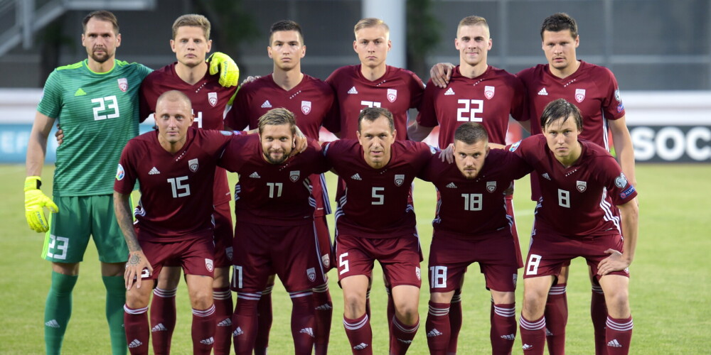 Сборная Латвии по футболу - это национальная команда по футболу, которая представляет Латвийскую Республику на международных футбольных соревнованиях, таких как чемпионат Европы по футболу и чемпионат мира по футболу. Сборной Латвии по футболу руководит Латвийская федерация футбола. Самым большим успехом сборной Латвии по футболу стало участие в чемпионате Европы 2004 года.