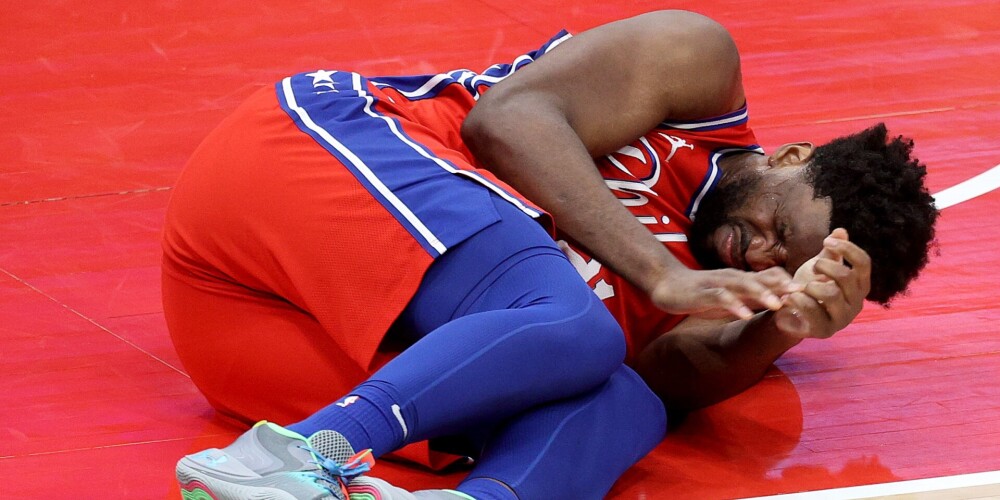 Bertāns un NBA zvaigzne Embīds gūst traumas savstarpējā spēlē; Kuruca komanda sasniedz savu antirekordu