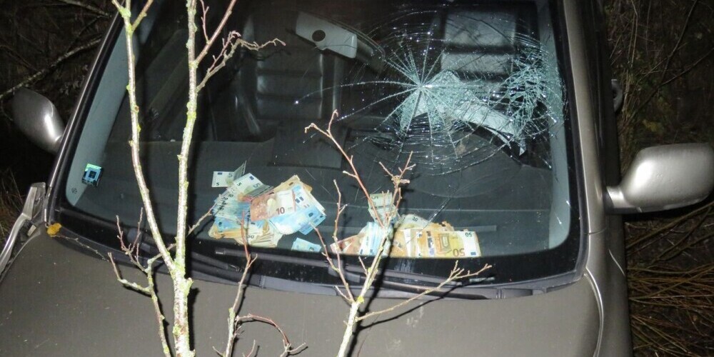 Наркоторговец из Латвии оставил 9000 евро и разбитый джип в Эстонии