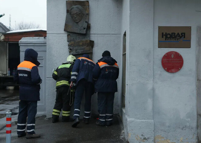 Laikraksta "Novaja Gazeta" ēka Maskavā cietusi "ķīmiskā uzbrukumā"