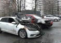 В Пурвциемсе ищут очевидцев: одновременно сгорели две машины