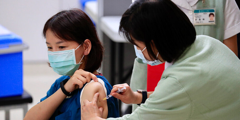 Taivānā sākta vakcinācija pret Covid-19