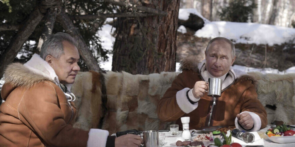 Фото и видео: как Путин и Шойгу отдыхают в Сибири