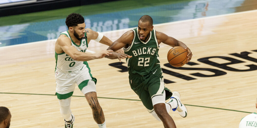 Džeimss Kristiāns (Kriss) Midltons (angļu: James Khristian (Khris) Middleton; dzimis 1991. gada 12. augustā) ir amerikāņu basketbolists, spēlē uzbrūkošā aizsarga un vieglā uzbrucēja pozīcijā. Augstskolu basketbolā pārstāvēja NCAA komandu Texas A&M.Pēc trīs sezonām augstskolu basketbolā 2012. gada NBA draftā viņu Detroitas "Pistons" izraudzījās ar kopējo 39. numuru otrajā kārtā. "Pistons" sastāvā K. Midltons nospēlēja vienu sezonu, dodoties laukumā 27 spēlēs un aizvadot spēles arī D-Līgas klubā Fortveinas "Mad Ants".2013. gada vasarā K. Midltons tika iesaistīts lielā maiņas darījumā, kur Brendons Dženingss tika aizmainīts uz "Pistons" pret Brendonu Naitu, K. Midltonu un Vjačeslavu Kravcovu. "Bucks" sastāvā jau pirmajā sezonā biežāk devās sākumsastāvā, nekā uz maiņu, ieņemot nozīmīgu lomu komandā. Šajā pašā gadā komandai pievienojās arī Janis Adetokunbo un "Bucks" pamazām kļuva par vienu no līgas līdervienībām