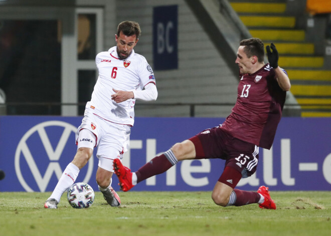 Latvijas vīriešu futbola izlase trešdien 2022. gada Pasaules kausa kvalifikācijas cikla G apakšgrupas pirmajā spēlē "Skonto" stadionā ar rezultātu 1:2 (1:1) zaudēja Melnkalnes valstsvienībai.