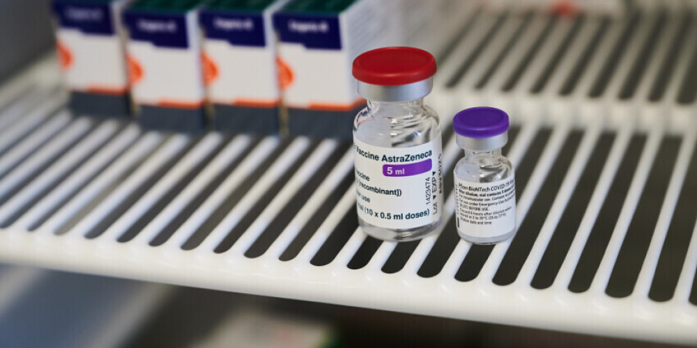 Латвия получила 4800 доз вакцины AstraZeneca