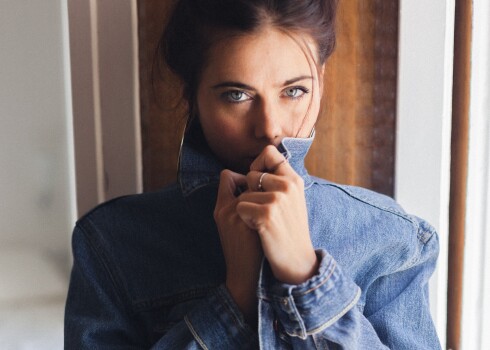 Jo vairāk par sevi šaubās upuris, jo lielākas iespējas ar viņu manipulēt un pakļaut savai gribai un vajadzībām. Tāpēc ir svarīgi atpazīt šos mehānismus un laikus izdomāt, kā izdzīvot šādās attiecībās. Vai tās vispār ir to vērtas?