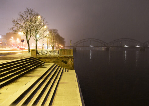 В Латвии сегодня пройдет "Час Земли": жителей просят выключить освещение