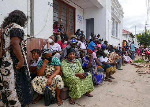Portugāle nosūtīs 60 karavīrus uz teroristu uzbrukumos cietušo Mozambiku