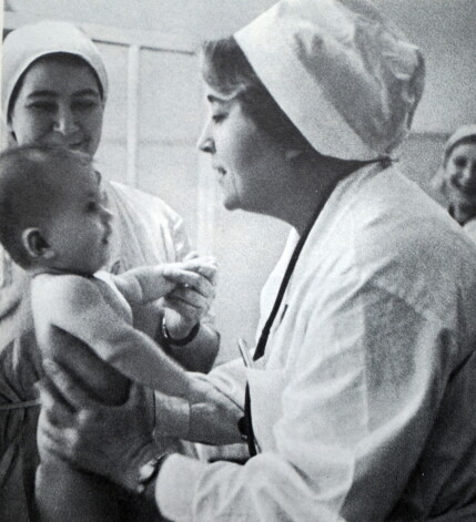 1960. gadā tūkstošiem Maskavas mediķu strādāja ārkārtas režīmā.