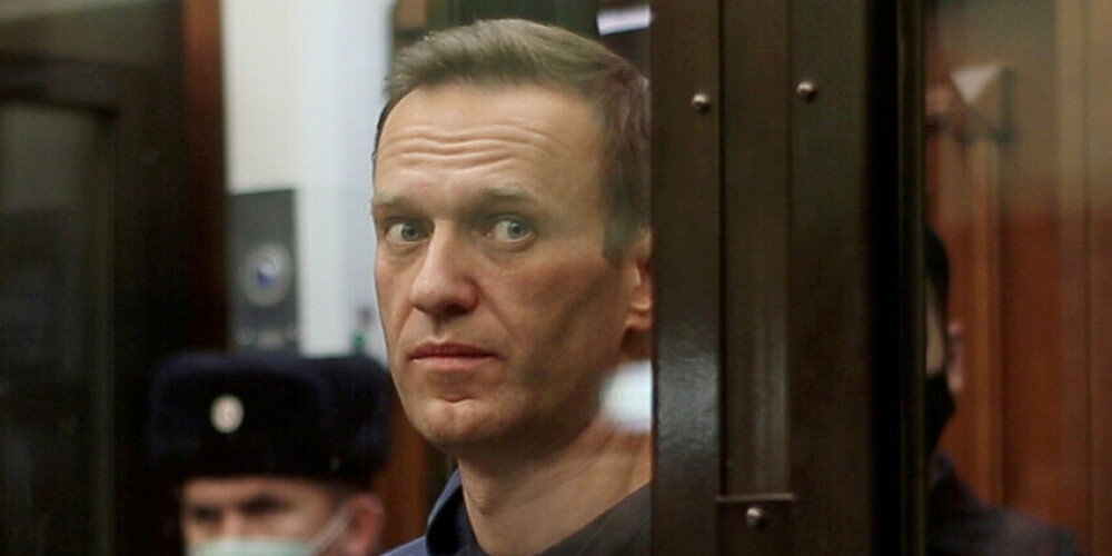 Навальный в колонии объявил голодовку