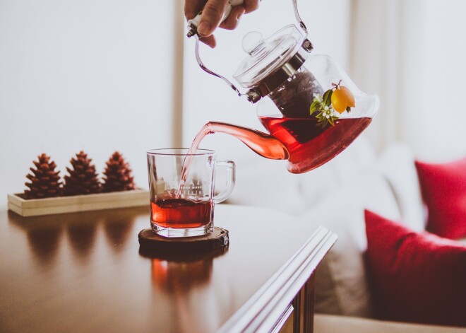 Četras tējas, kas var palīdzēt, ja uzpūties vēders