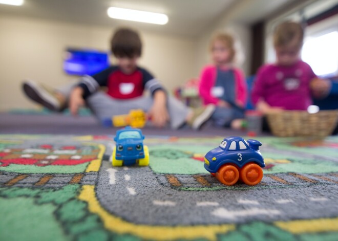 В Адажи и Царникаве — два новых детсада, но в очереди еще 600 малышей