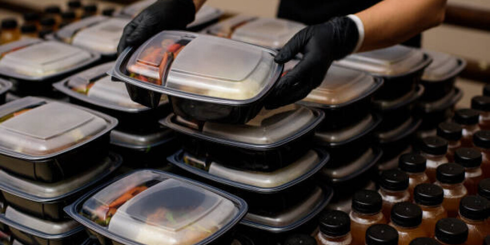 В Риге открылись еще два пункта раздачи еды малообеспеченным жителям