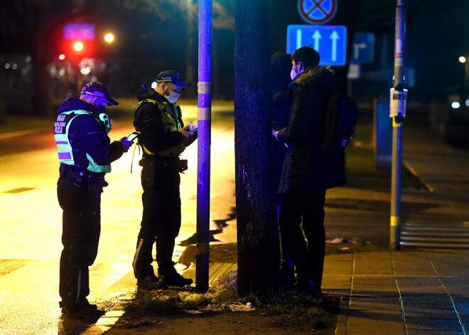 Lieldienu brīvdienās policija konstatējusi 857 ar Covid-19 saistīto ierobežojumu pārkāpumus